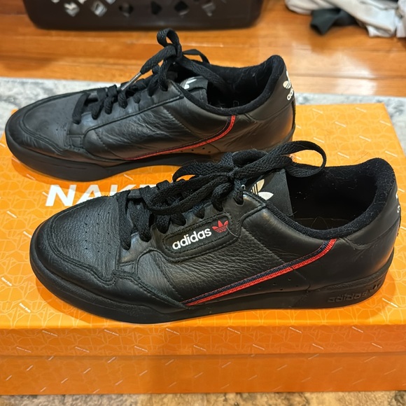 ADIDAS CONTINENTAL 80
BLACK SCARLET RED - Picture 2 of 6